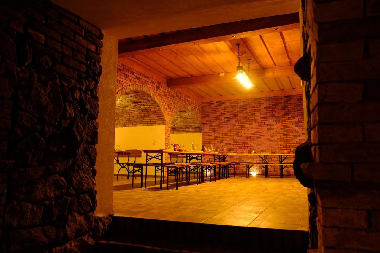 Privat Bohemia Hotel Šatov Екстериор снимка