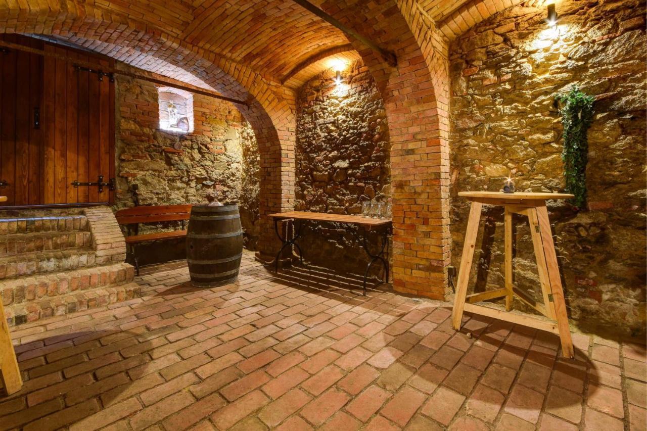 Privat Bohemia Hotel Šatov Екстериор снимка