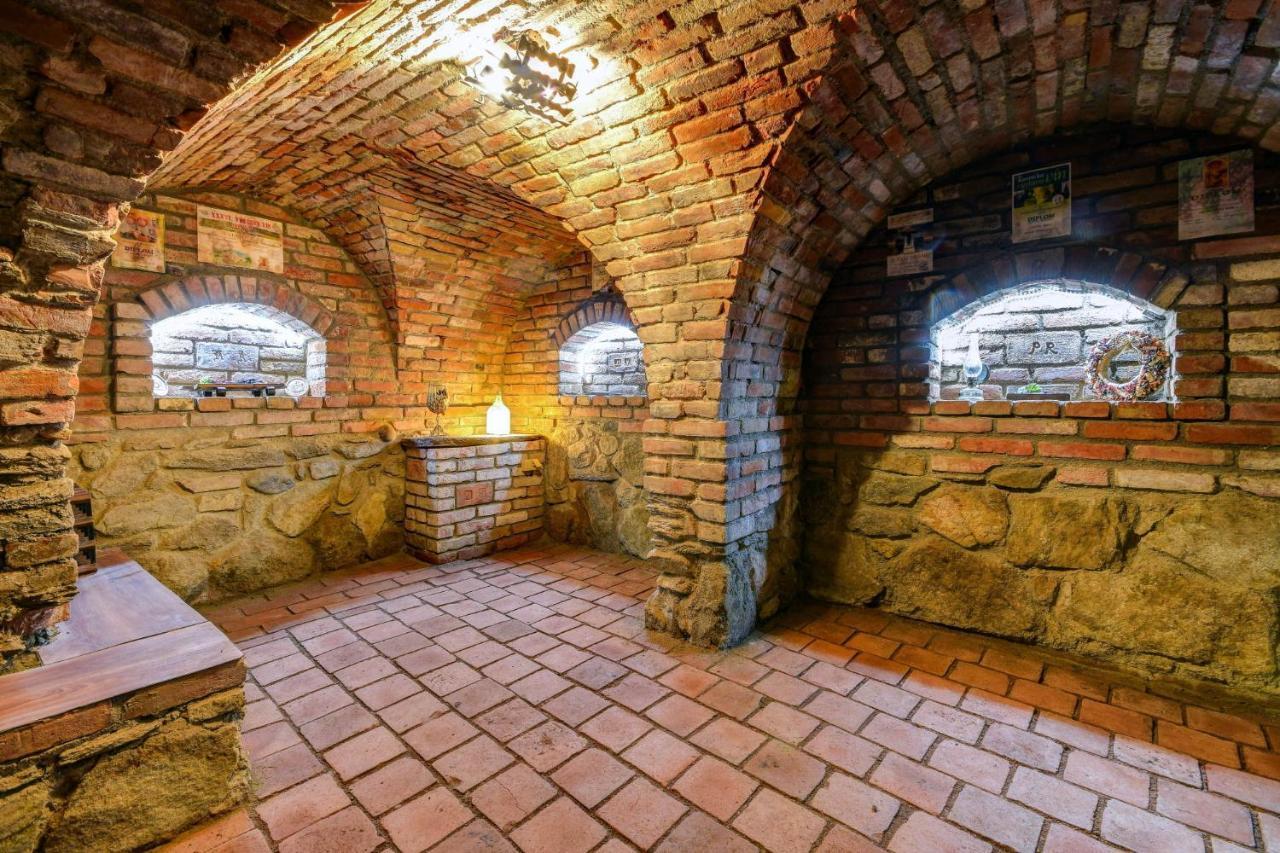 Privat Bohemia Hotel Šatov Екстериор снимка