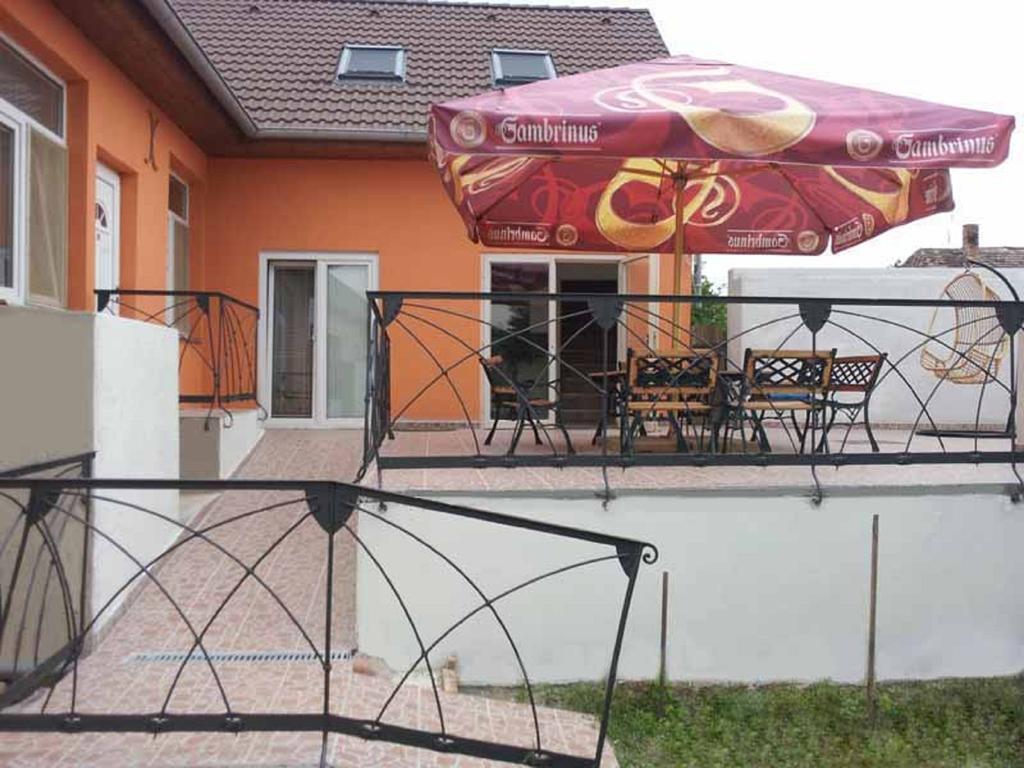 Privat Bohemia Hotel Šatov Екстериор снимка