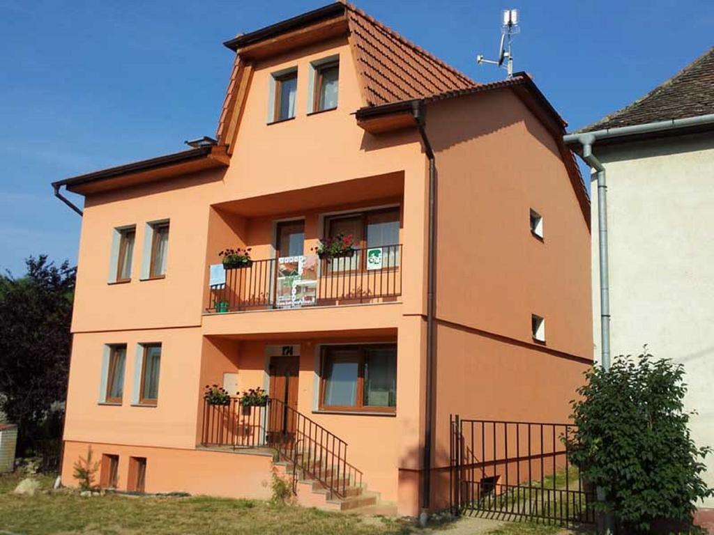 Privat Bohemia Hotel Šatov Екстериор снимка