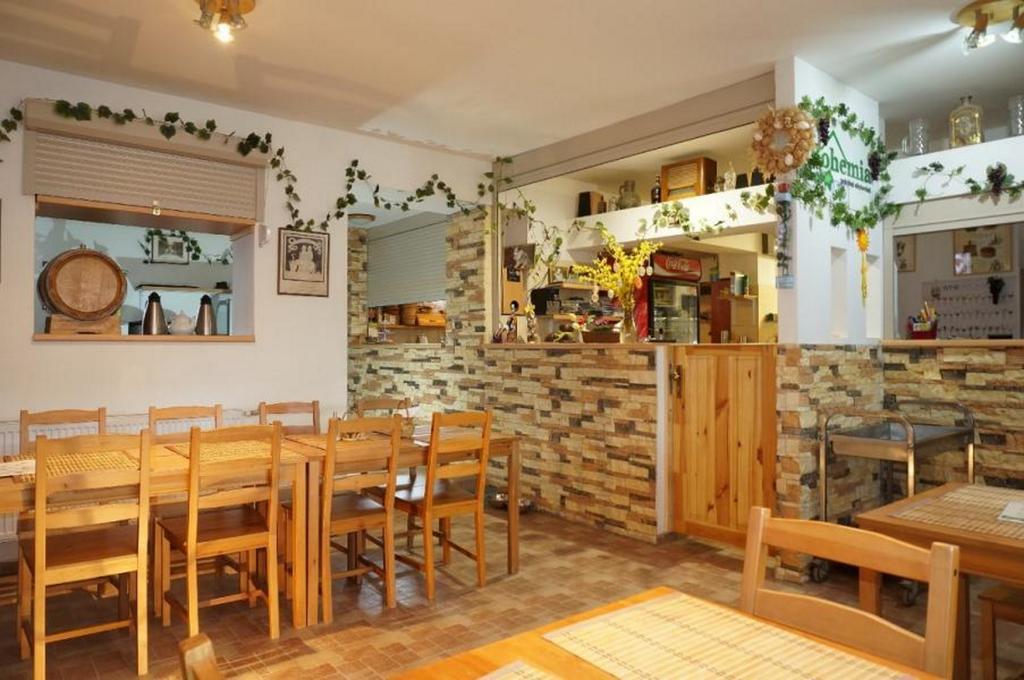 Privat Bohemia Hotel Šatov Екстериор снимка